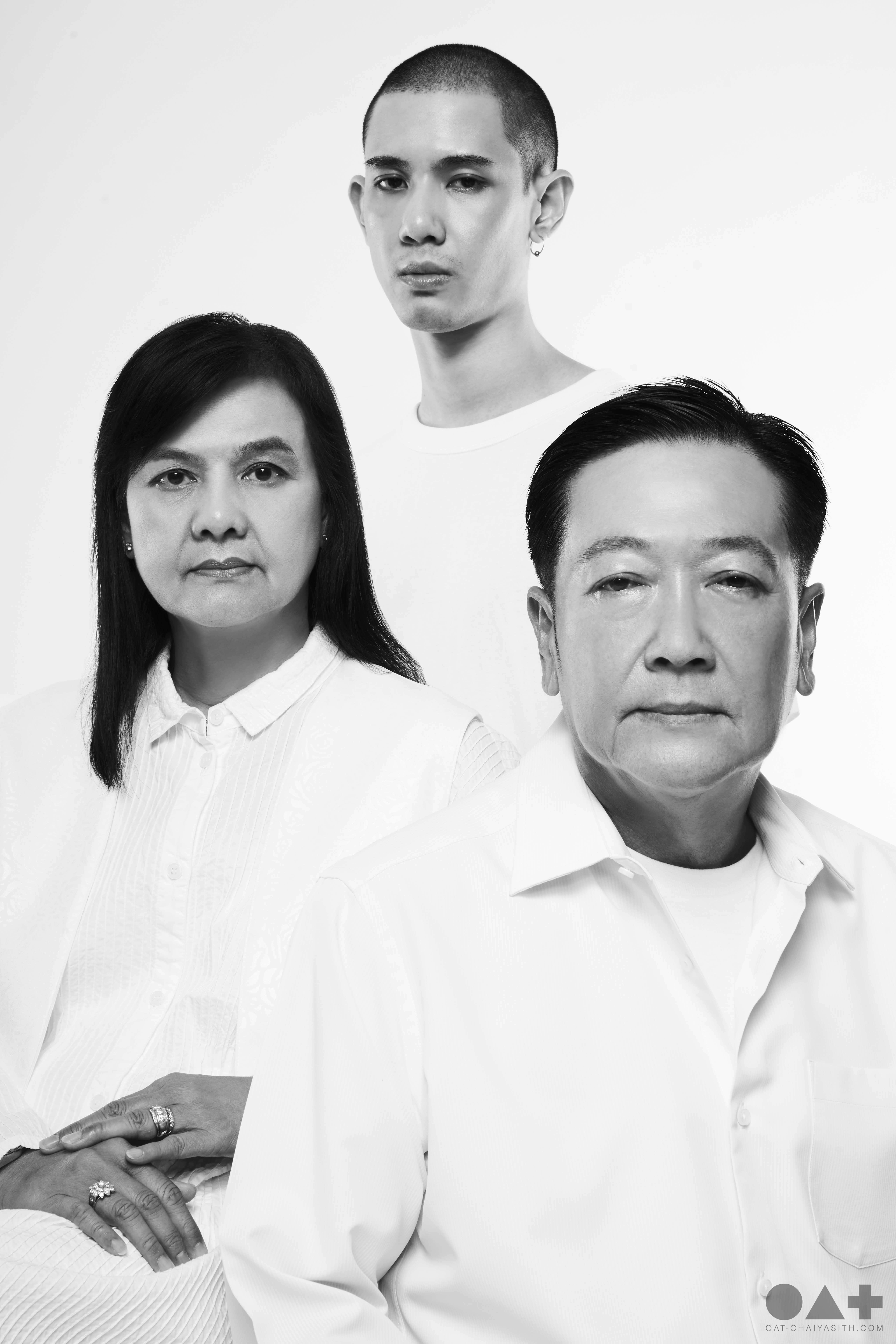20190316 Family Portrait2112